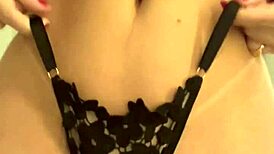 Morena Safada Fazendo Chamada De Vídeo Para Um Fã Safada Gulosa Ainda Gozou Ao Vivo