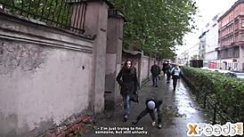 Руски агент, накара слаба момиче да се чука в дъждовен ден! 😜