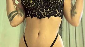 Morena Safada Fazendo Chamada De Vídeo Para Um Fã Safada Gulosa Ainda Gozou Ao Vivo