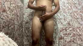 Alisando Minha Rola Grande! Watch the Full Hardcore Action on Red Now!