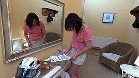 Teen Hottie Akasha Cullen Deepthroats Delivery Guy's Cock and Swallows Cum