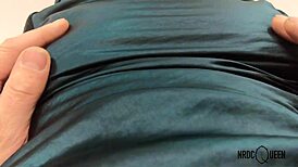 santa claus eats amateur milfs pussy for christmas present pov