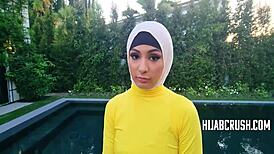 omg, stepsis in hijab tryin cock first time, didnt expect this!