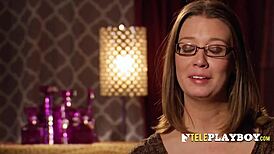 couple enjoys steamy blowjob and pussy licking at crazy swinger party