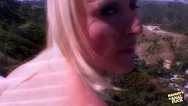 Only a lucky guy gets to bang his blonde raw and splash her face