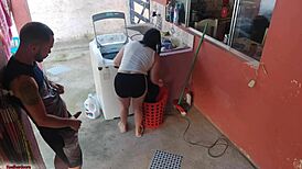 A Patroa Saiu e a Empregada Não Resistiu Meu Pau Duro