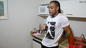 Amiga safada gives me her ass at night