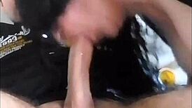 Latina Milf La Mamá De Mi Amigo Chupa Mi Monster Cock