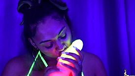 i fine latina honey tsunami twerk and suck on fat dildo wetly