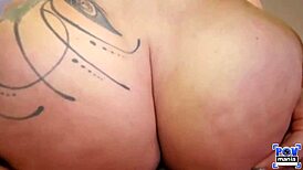 i'm the busty mature nympho ryan conner who fucks and masturbates