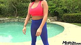 Mofozo com - busty amateur takes cum deep inside her tight pussy