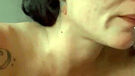 kitty wants to play with pussy lick sloppy head