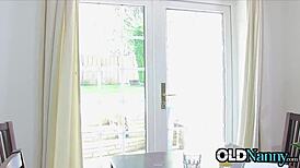 Wow, mature lesbians Rebecca Jane Smyth and Tindra Frost lick each other out! 😍