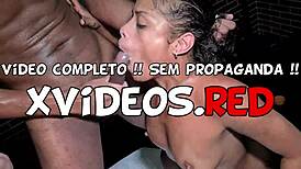 suruba amadora com a novinha mary bombom e a milf angel dinizz se pegando e fudendo com amigos ate ganharem leite na boca e se beijarem - romyninhorj