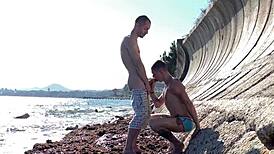 having sex with strangers by the sea fills me with extreme public excitement