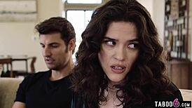 Hell yeah! Computer tech catches Latina milf Victoria Voxxx with porn