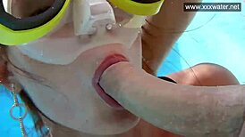 hardcore blowjob underwater with minnie manga 😍