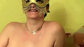 Amateur milf in mask sucks and bangs hard