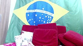 Holy Shit! Lille koreansk jomfru tager stor pik første gang, mister den - del 02!