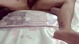 青藤妹妹-人妻发骚起来小哥鸡巴块顶不住了