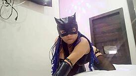 madrastra gatubela inicia en el mundo porno y es grabado por su hijastro 😏