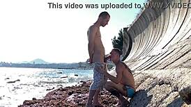 having sex with strangers by the sea fills me with extreme public excitement