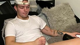 Hot sends a subtle video to her fuck buddy for getting off - Instagram Joshuaaalewisss