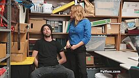 Lucky Thief Bangs Horny Milf Security Guard in Hidden Cam Action