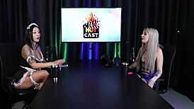 Kyra messages dwarf actor for her first suggestive recording session