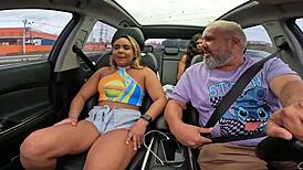 the young girl naked in the car having fun on the streets of cajamar sp where she lives nands ninfetinha