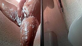 Hairy pussy teases in favela while paty bumbum masturbates wildly with el toro de oro