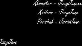 Gym babe, wow! Making me cum in her panty and yoga pants. How does she rub that soft pussy so good?