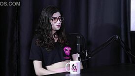 Brazilian Teen Yumi Trap Transsexual in Painless Anal Sex Guide