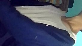 me pongo bucaneras verde me la chupa y cogemos de perrito