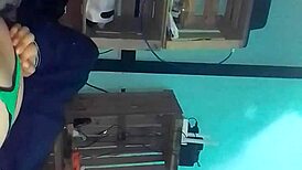 me pongo bucaneras verde me la chupa y cogemos de perrito