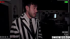 I Explore the Haunted House with River Lynn and Others