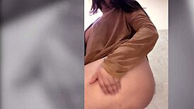 Sexy Latina With Big Tits In Shower