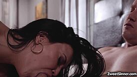 Jasmine Jae Seduces Stepson for Rough Hardcore Action