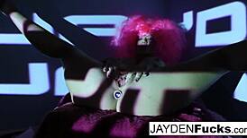 Jayden Jaymes Intensely Enjoys Sexy Solo Fun With Her Wet Pussy