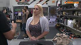 check out this blonde amateur getting her phat ass and big boobs nailed in pov.