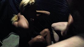 E aí, Dayanara come esse cara na van dele na estrada