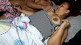 Le Chupo Las Tetas A Mi Madrastra