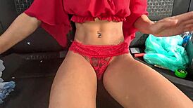 Aventuras do casal Mattos, fomos à praia com a ninfetinha e aprontamos em todo lugar. Até rolou creampie anal!