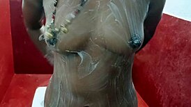 indian hot wife bathes in bath with blonde