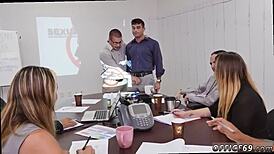 Ryhmäitsetyydytystunti sekoittaa hetero- ja homomiehet