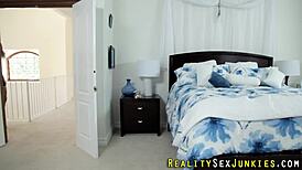 Blonde pornstar deepthroats huge cock in stockings hardcore reality with cumshot