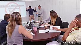 Ryhmäitsetyydytystunti sekoittaa hetero- ja homomiehet