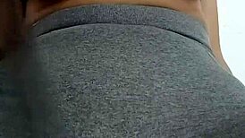 i punish her pussy with spanking for ten minutes