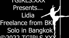 Hey, wanna see Lidia's hot Christmas solo with tgirl action?