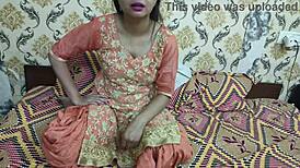 أم زوجية هندية تشارك فيديو بصوت هندي واضح